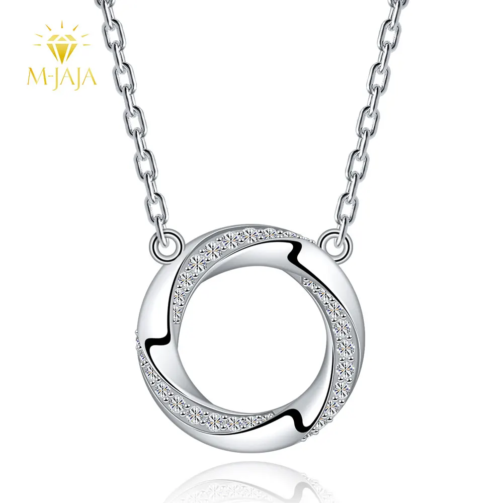 

M-JAJA Moissanite Möbius Circle Pendant Necklace for Women 925 Sterling Silver Clavicle Chain 18K Gold Plated Party Fine Jewelry