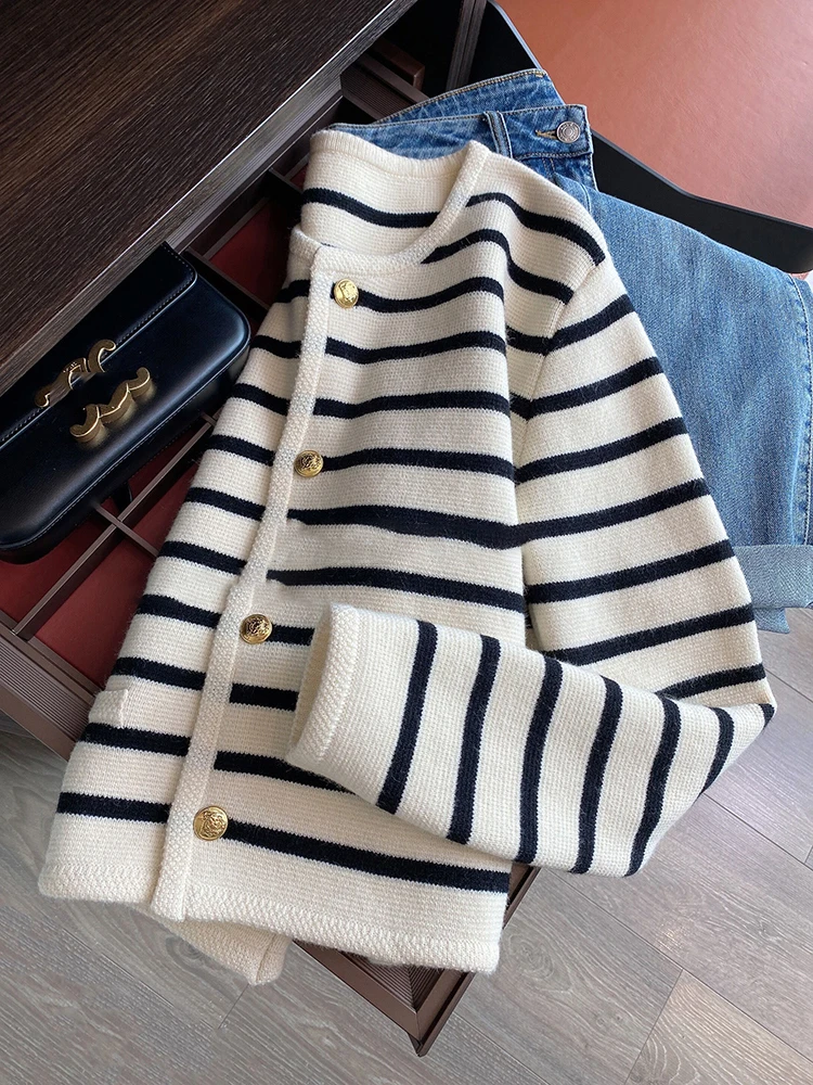 Donna Primavera Autunno Maglioni O-Collo Stripe Cardigan lavorato a maglia Moda Manica lunga Casual Breve Magliette e camicette Stile coreano Nuovo 2024