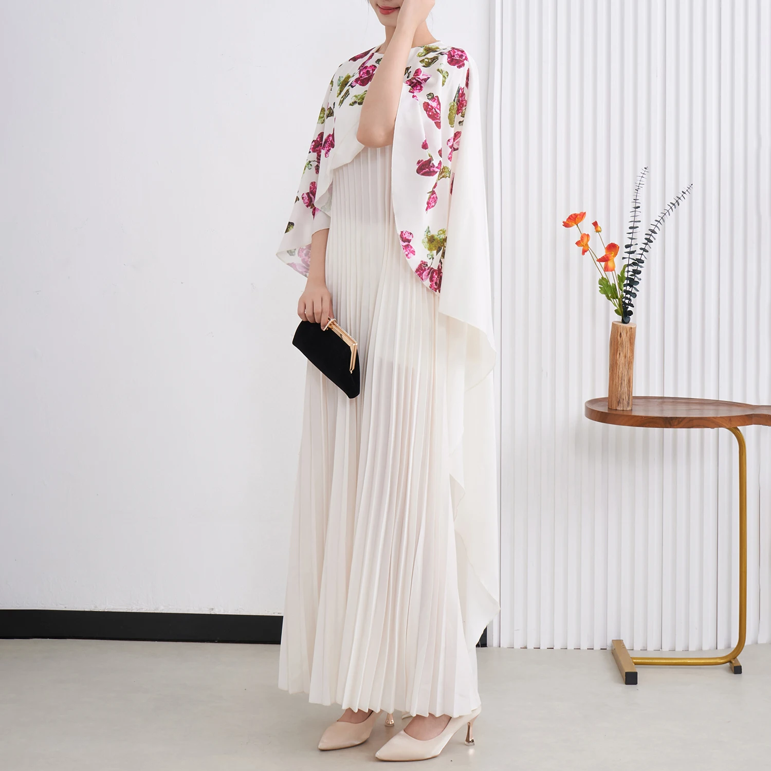 

2025 Latest Design Women Long Dress Casual Printed Kaftan Dress Bat Sleeve Pleated Dress