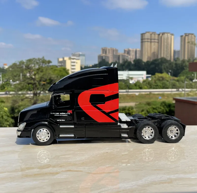 Mała ilość w magazynie 1/32 Specjalna cena Model ciężarówki amerykańskiej z odlewu metalu Kolekcja mebli do ekspozycji Tos dla dzieci