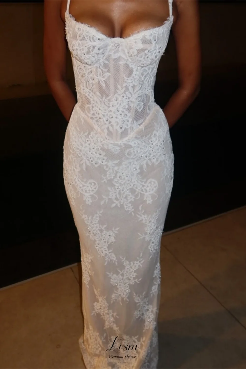 Luv Dreamy Ivory Sheath Spaghetti Straps Wedding Dresses Lace Appliqued Exquisite High Quality Bridal Gown Women 2027 Customized