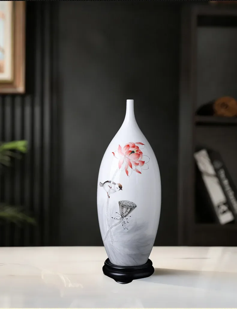 Suet jade porcelain underglaze hand-painted flower and bird vase ornament housewarming ceremony