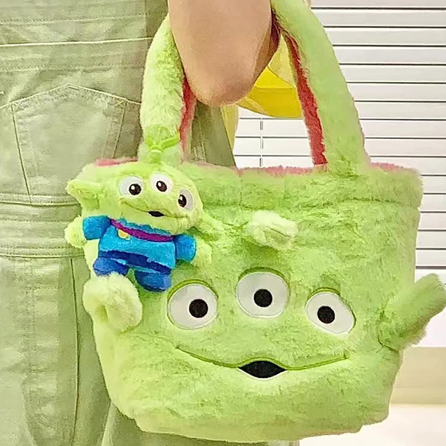 Neue doppelseitige Plüsch-Handtasche von Lotso Tigger, tragbare Clutch-Tasche mit großer Kapazität beim Ausgehen, niedliche bestickte Plüsch-Handtasche
