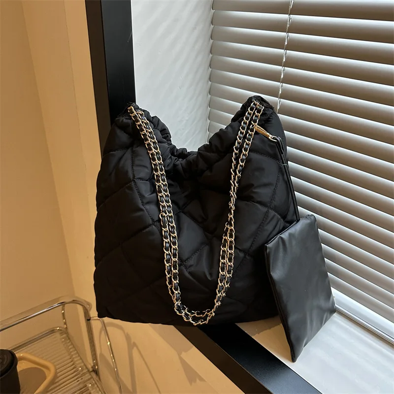 

Popular Fashion Korean Version Versatile Diamond Grid Chain Shoulder Bag, Solid Color Retro Women's Tote Bags