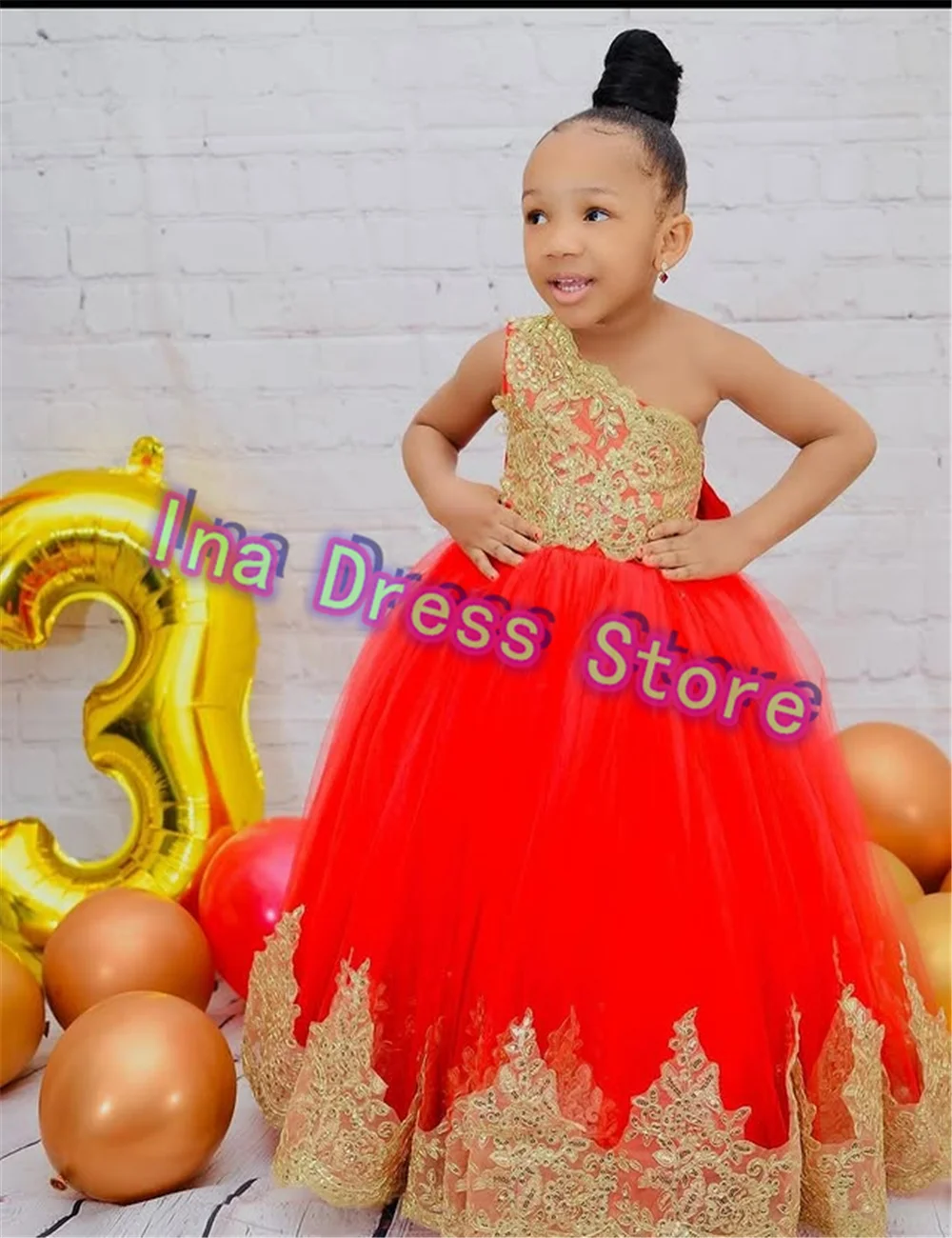 

Gorgeous Red Flower Girl Dress Tulle Fluffy With Gold Appliqué Wedding Dresses Little Girls Princess Birthday Party Ball Gowns