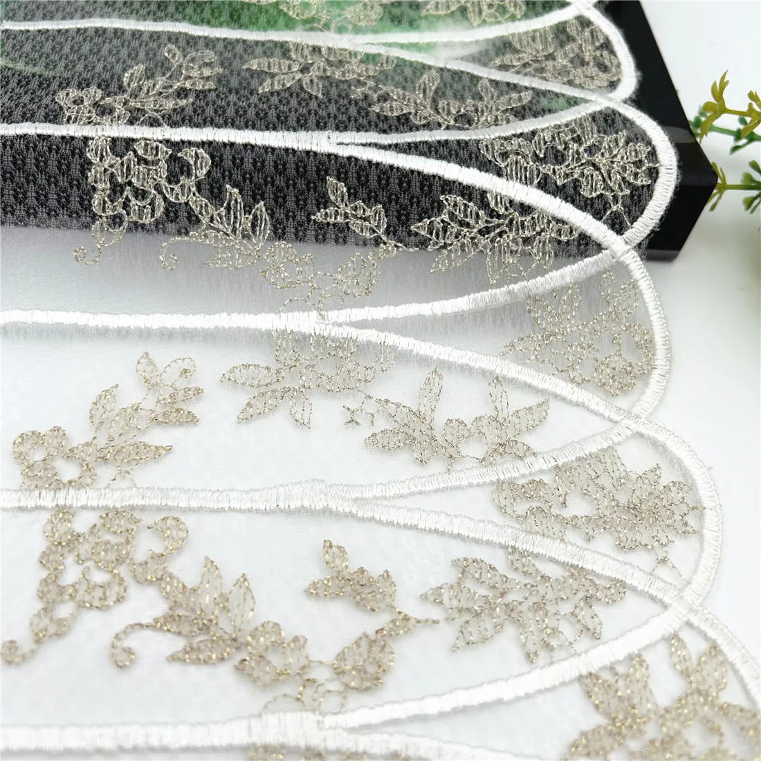 3y/lot Width 22.50cm White Gold Embroidery Lace Trim No-Elastic Clothing Accessories Dress Sewing Applique Costume Lace Fabric