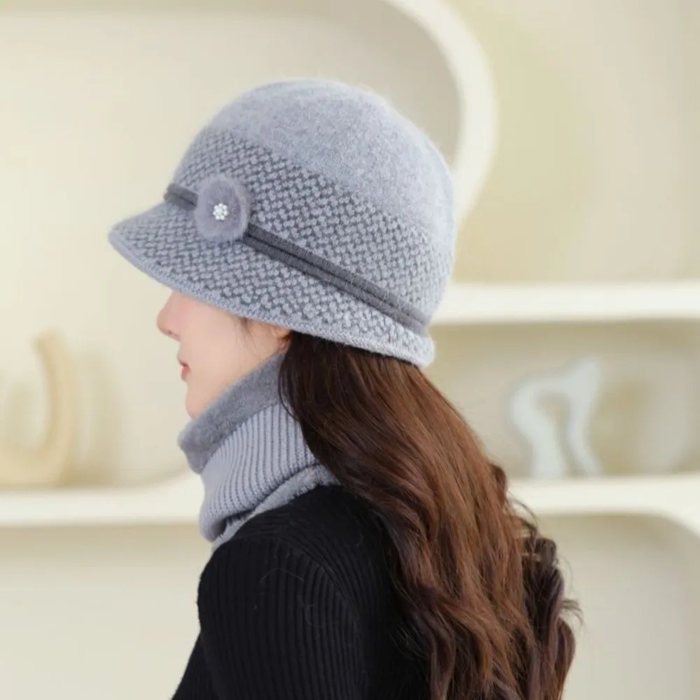 Gorro de invierno con decoración de flores para mujer, gorro de punto grueso y cálido con forro de piel, gorro térmico con forro polar para mujeres mayores