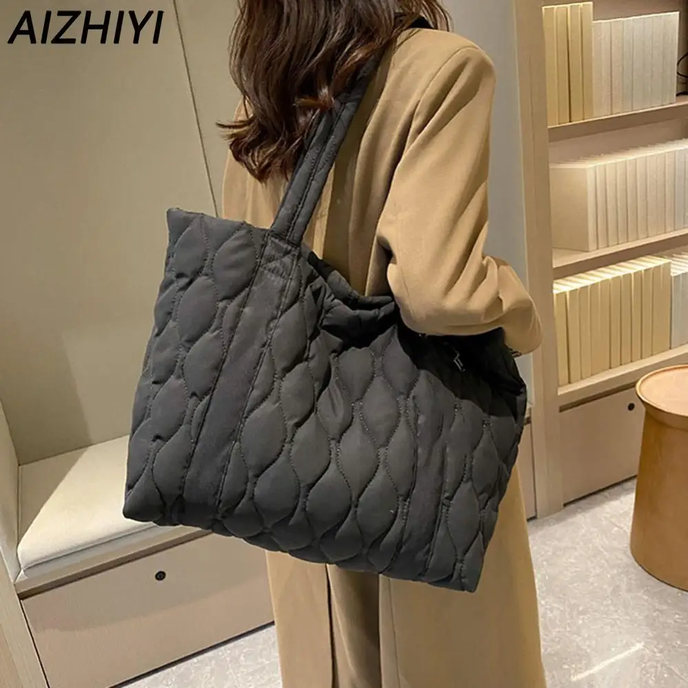 Large Puffer Tote Bag for Women Quilted Handbags Purse Winter Puffy Down Cotton Padded Shoulder Bag Female Shopping Bag 2023 New