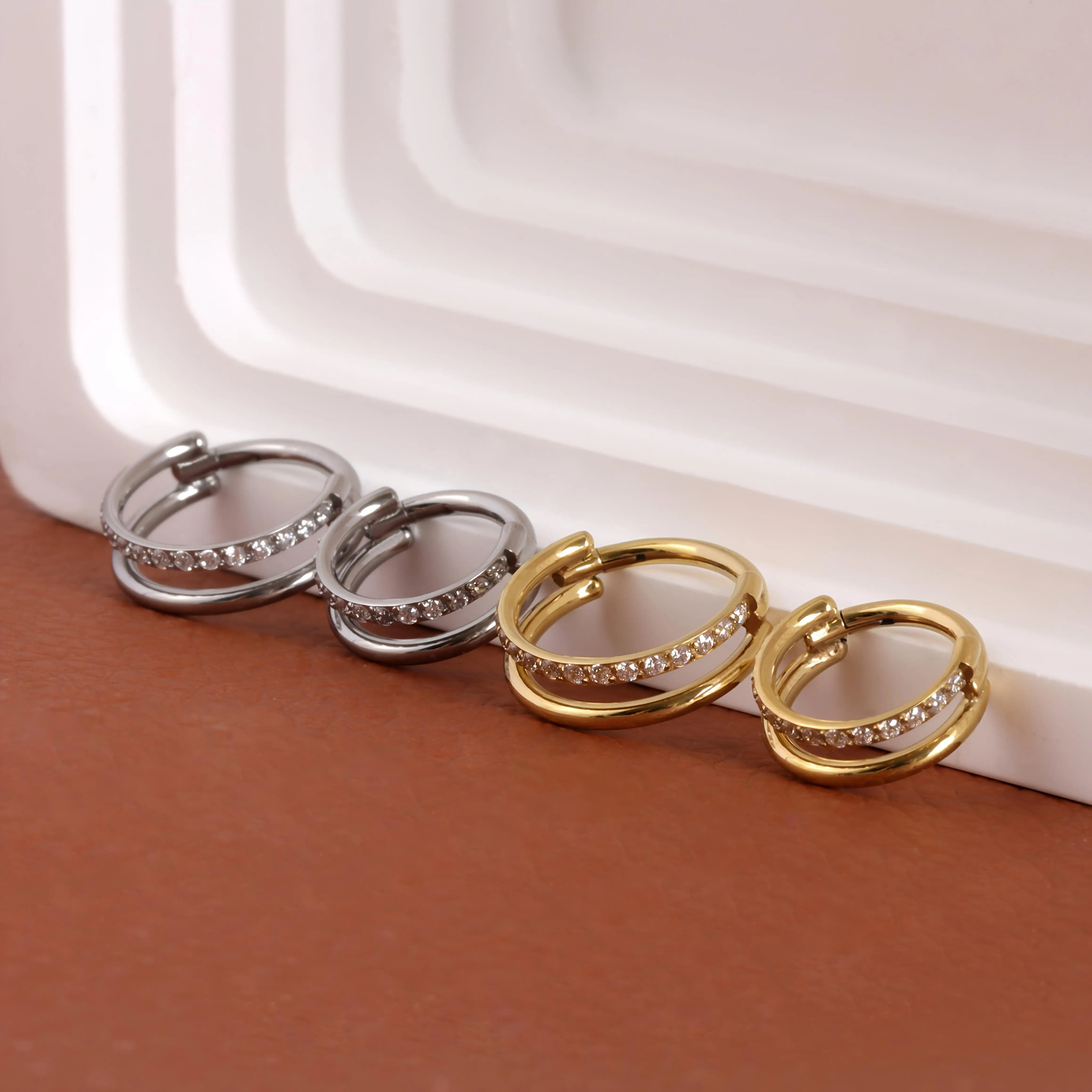 16G التيتانيوم الزيركونيا مزدوجة حلقة حلقة الفضة الذهبية حلقة دايث حلقة أقراط مفصلات ثقب المجوهرات مزدوجة حلقة النظر