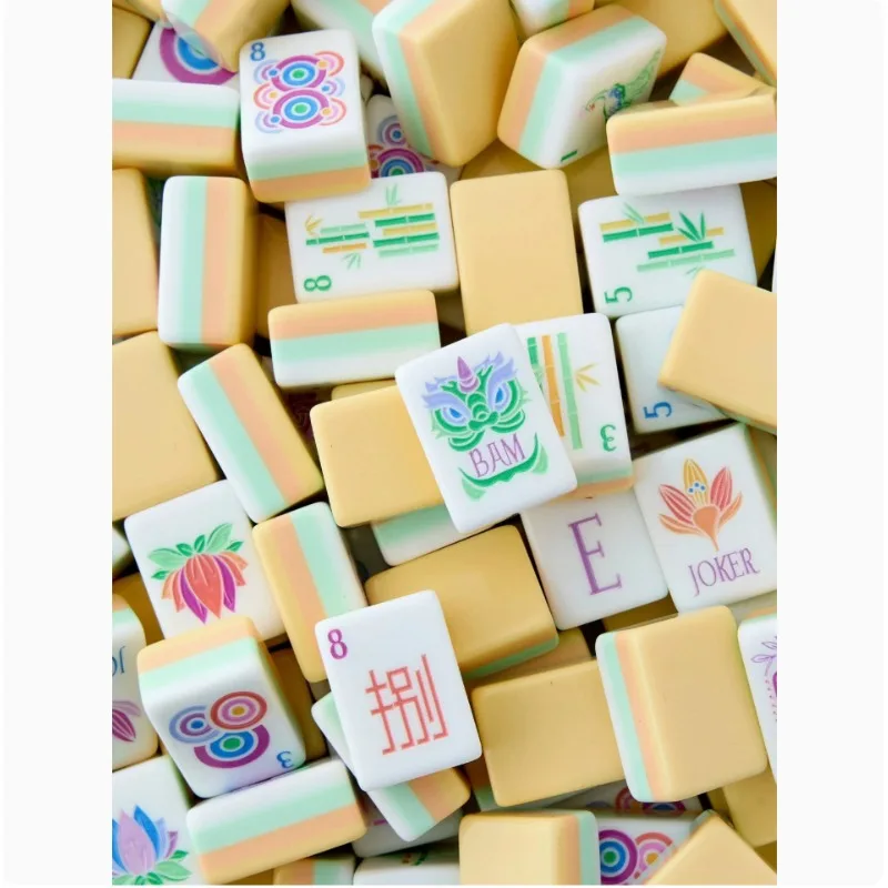

Acrylic 4-layer engraved pattern American mahjong set, 160 pieces of 32mm high-end mahjong, suitable for family gatherings