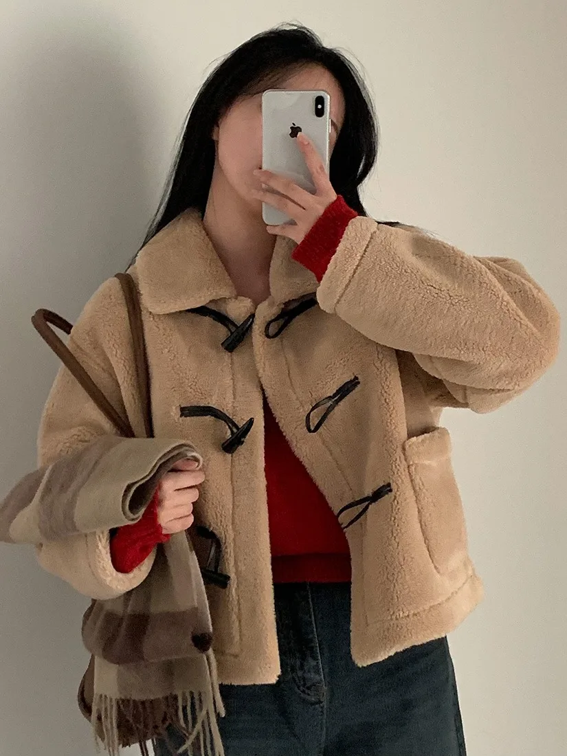 

Пушистое бархатное пальто из ягненка, женское зимнее ленивое теплое меховое хлопковое свободное пальто, застежка на пуговицы, интегрированная кожа и мех