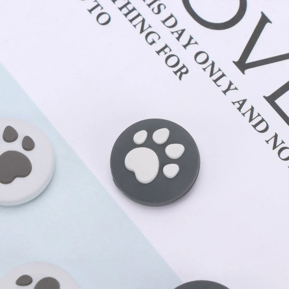 

4 Pcs Cat Claw Design Rocker Cap Joystick Sleeve Cover Protector Silicone Protective