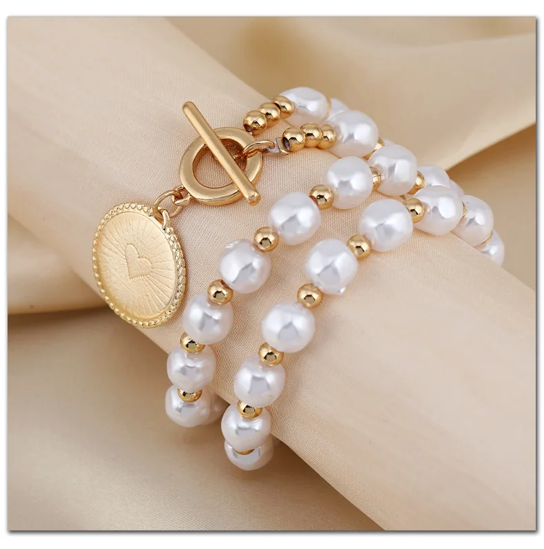 Novo colar de aço de titânio emendado em forma de coração com placa redonda para acessório de corrente de suéter curto