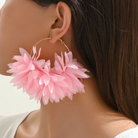 Fashion Elegant Temperament Pink Flowers Geometric Drop Earrings Ladies Personalized Ethnic Style Holiday Accessories