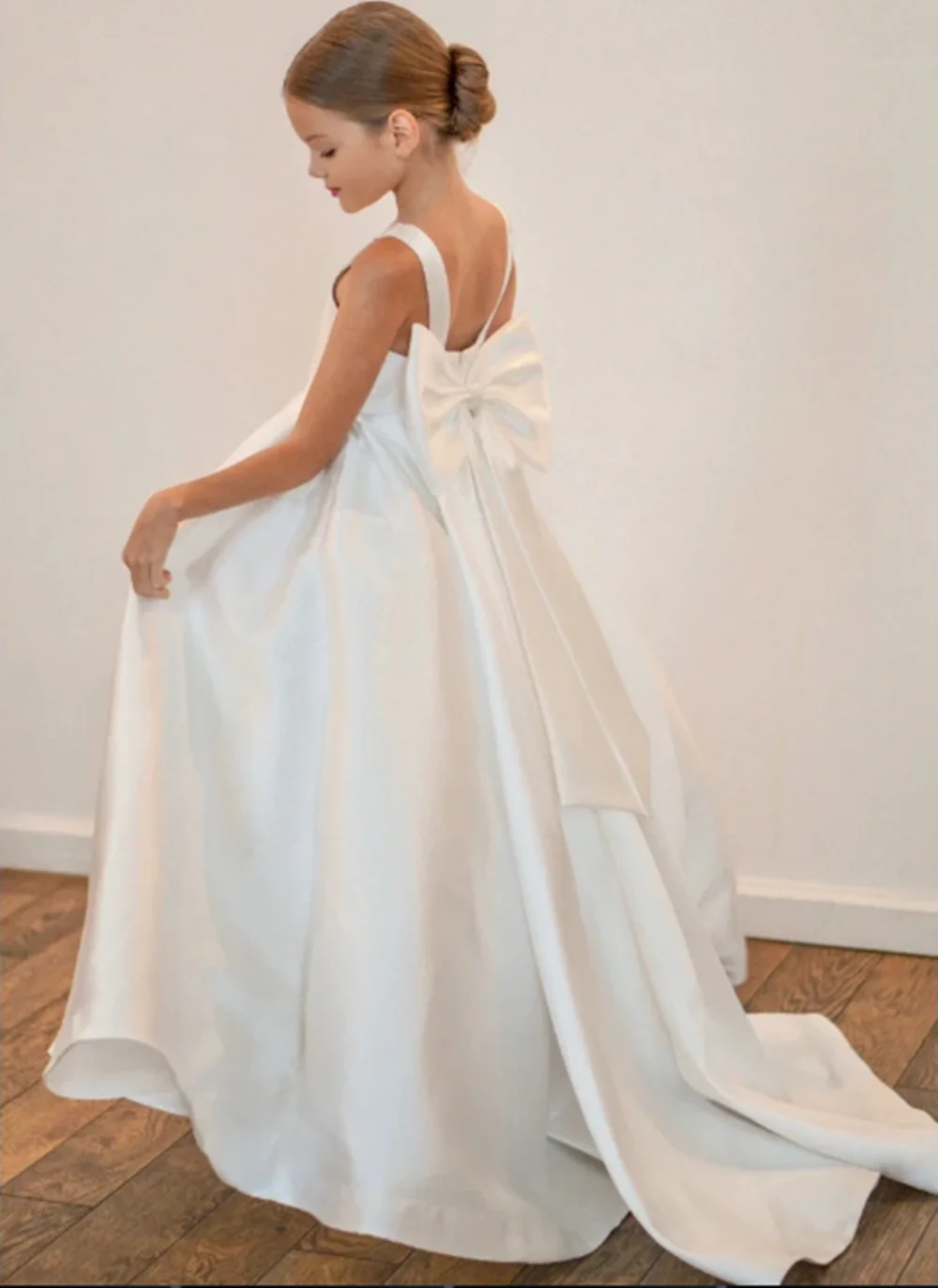 customize-long-flower-girl-dresses-bow-satin-wedding-party-dress-sleeveless-birthday-first-holy-communion-dresses-for-girls