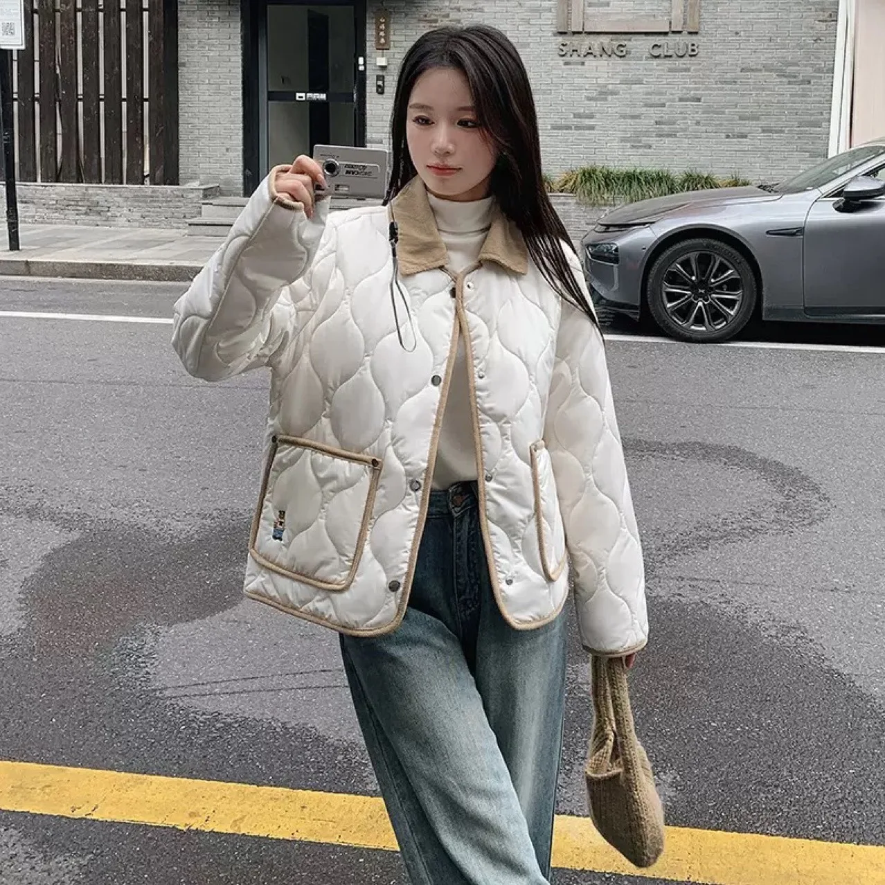 

Новые зимние модные женские однобортные однобортные повседневные модные свободные стеганые пальто контрастного цвета с отложным воротником, женская одежда, топы