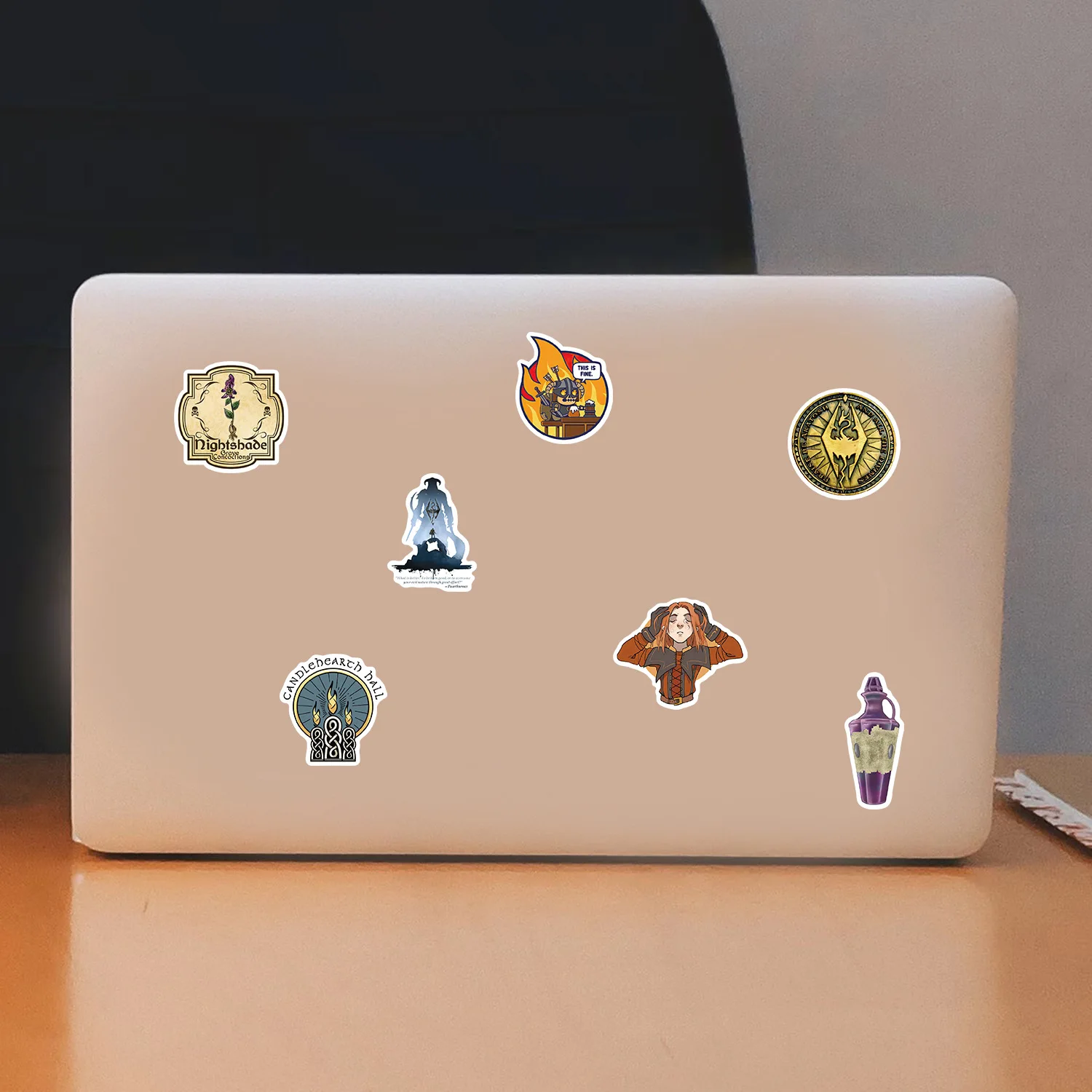10/30/50Pcs Popular Games skyrim Stickers For Snowboard Laptop Luggage Car Fridge DIY Styling Vinyl Home Decor Stickers
