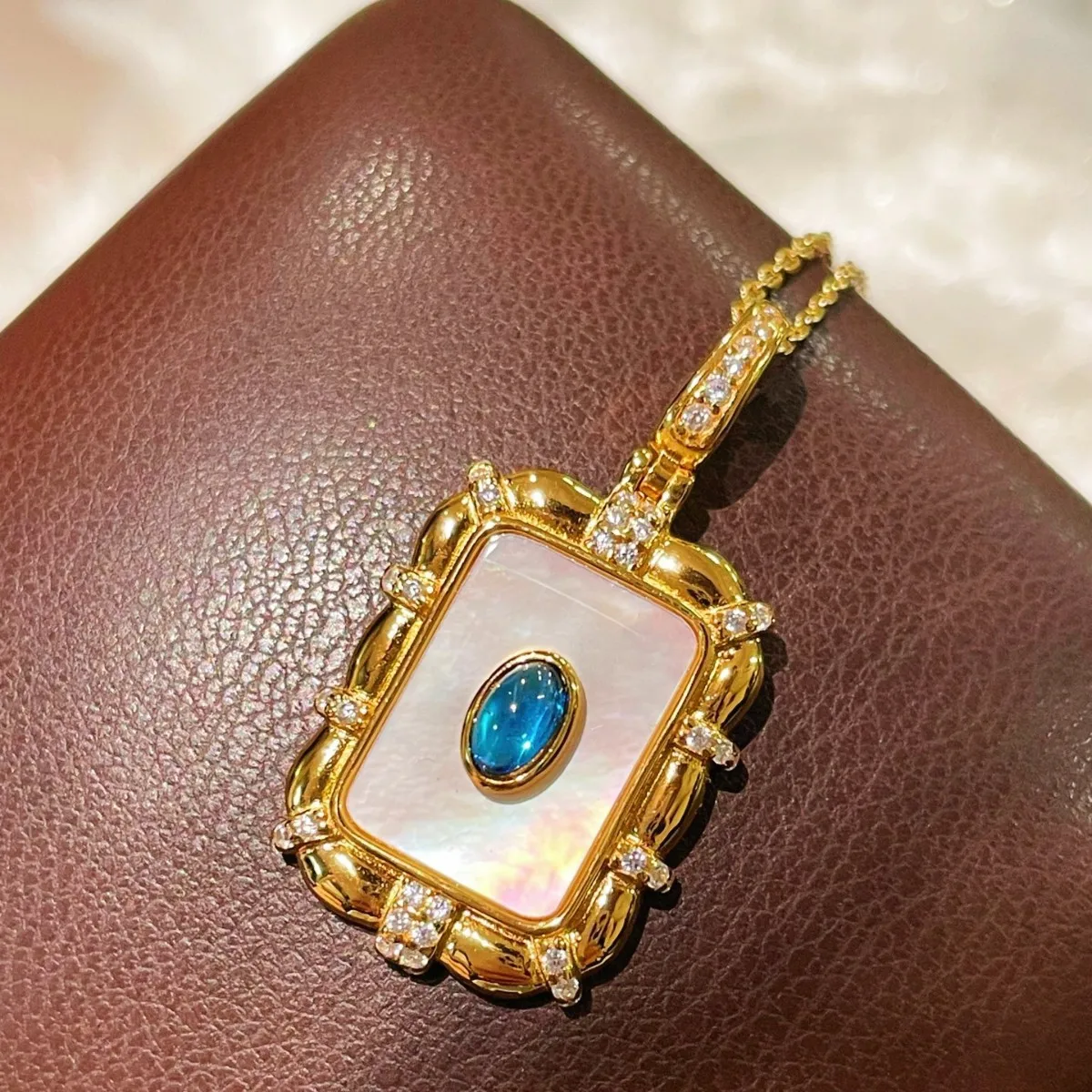 

Винтажное ожерелье из перламутра и аквамарина, роскошный минималистичный кулон, уникальные модные украшения