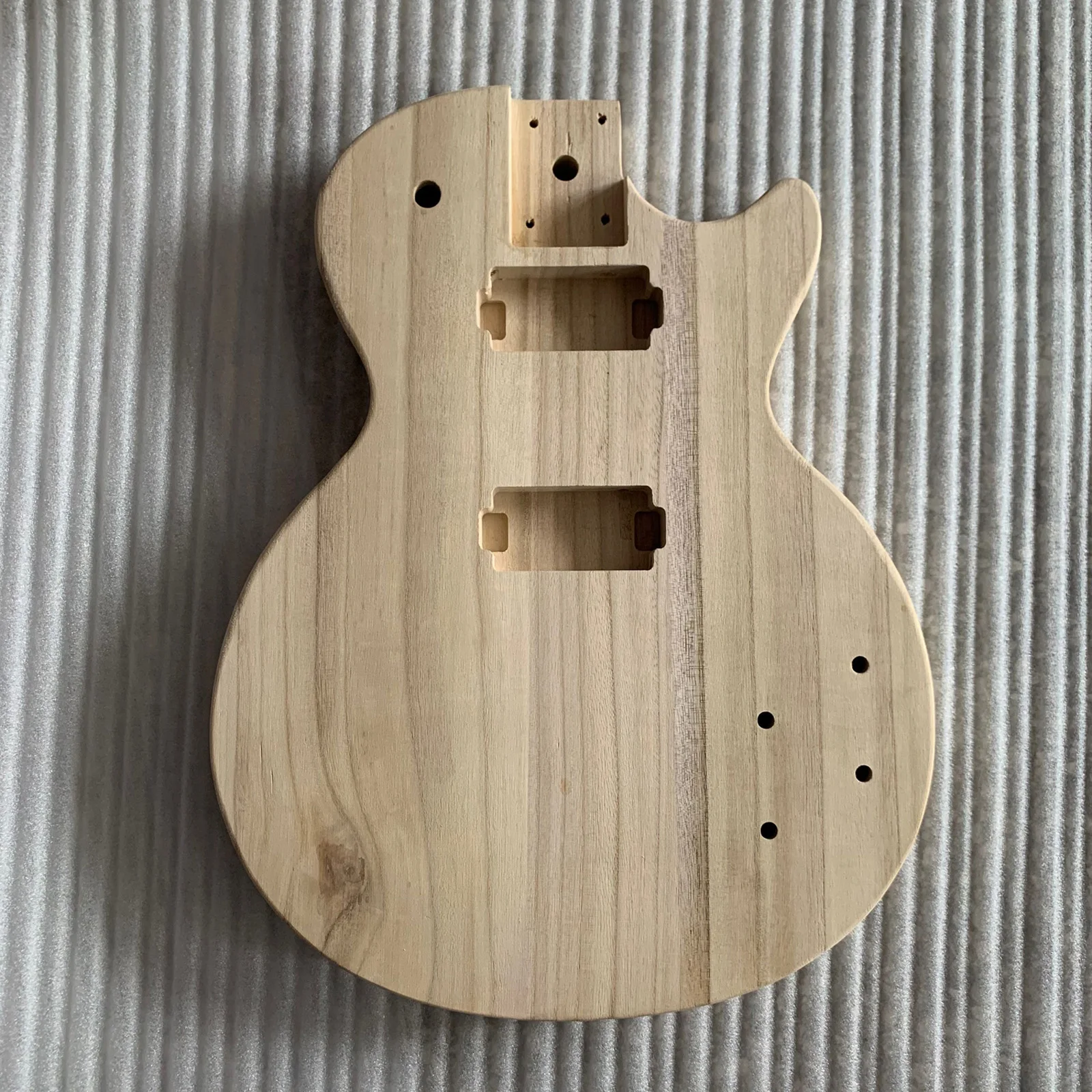 Unfinished Electric Guitar Body Maple Wood Blank Guitar Barrel for PB Style Bass Guitars DIY Parts Guitar Accessories Parts - view 3