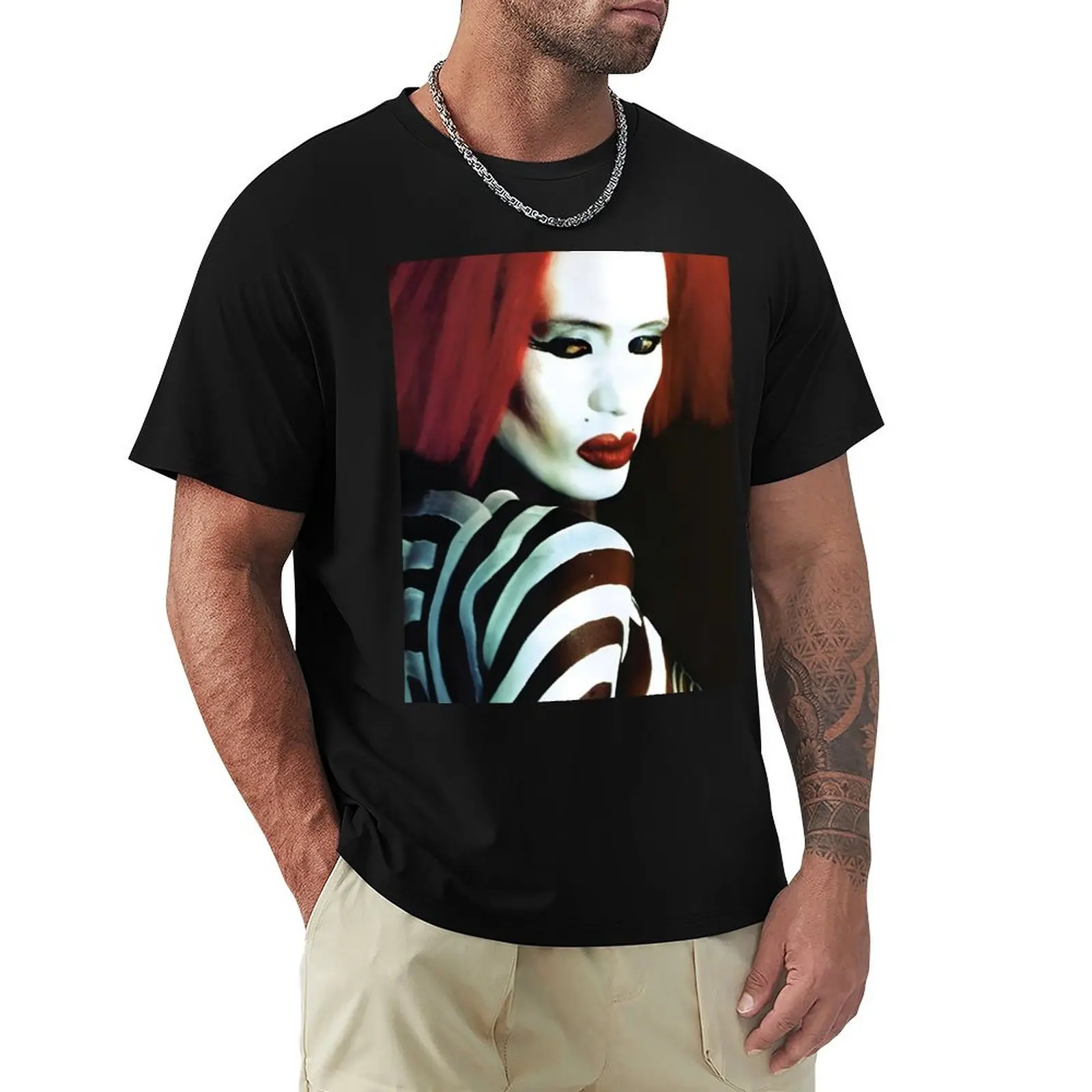 Grace Jones T-Shirt essential t shirt T-Shirt