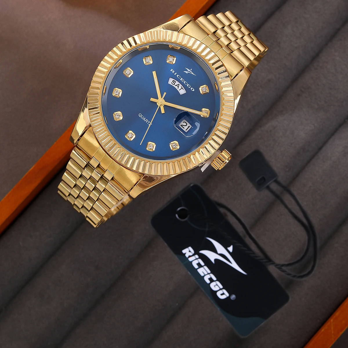 

Sport Men Wristwatches Casual Simple Fashion Calendar Week Quartz Watch Male Watches Reloj for Christmas New Year Gifts