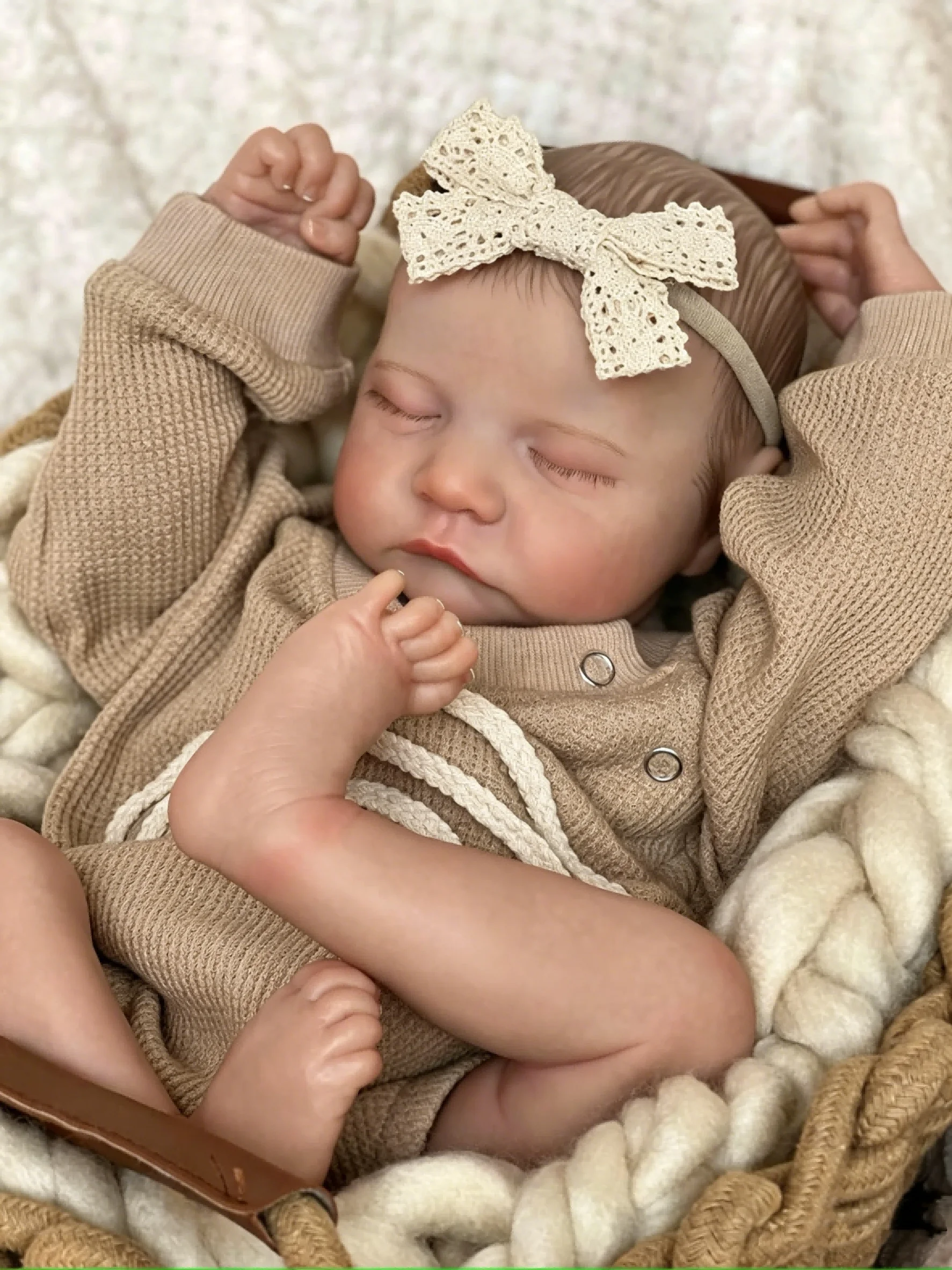 

17-дюймовая готовая кукла-реборн Леви: силиконовый или тканевый корпус, 3D-оттенок кожи, видимые вены