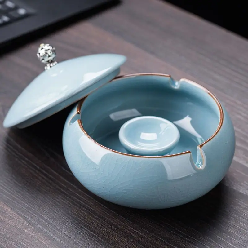 Creative Ceramic Ashtray with Lid Art Crack Windproof Ashtray Car Desktop Ornament Birthday Gift Porcelain Ashtray Decoration