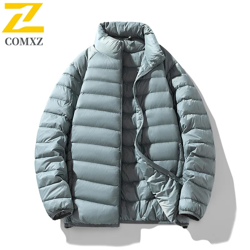 COMXZ الشتاء الوقوف طوق أسفل الرجال 2025 جديد الكورية نمط التلبيب بلون خفيفة الوزن الحرارية 90% الأبيض بطة أسفل سترة #4
