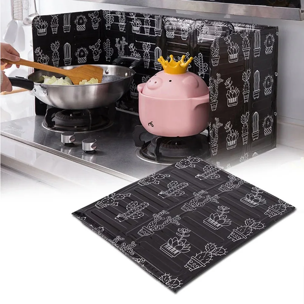 Home Stove Cooking Oil Splash Baffle Gas Stove Aluminum Foil Heat Insulation Board Foldable Oil Splash-proof Protection Screen