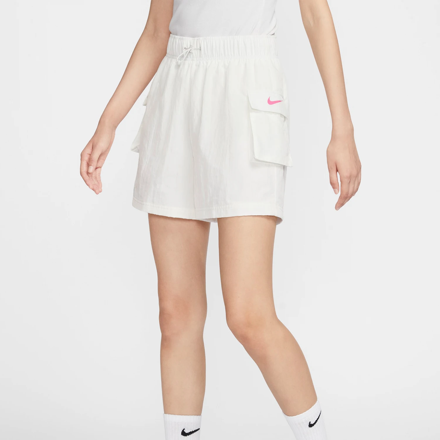 

Официальные оригинальные женские тканые спортивные повседневные рабочие шорты Nike 2024, HM4597-133