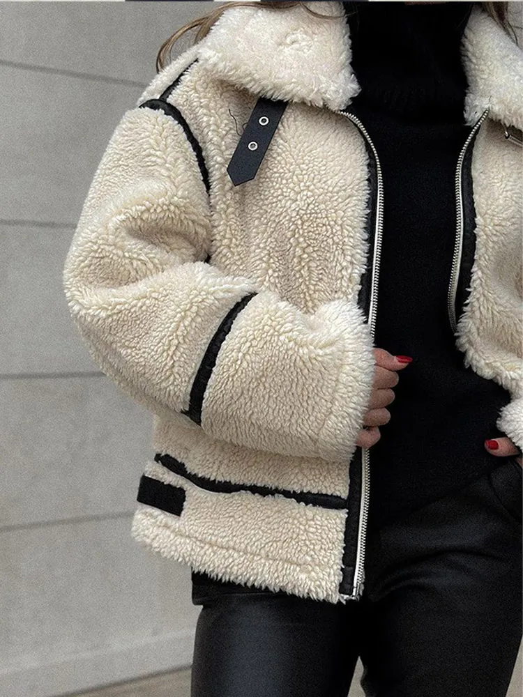 Elegant Beige Flip Collar Long Sleeves Short Warm Coat Chic Contrasting Zipper Pockets Jacket 2024 Lady New Winter Commuter Wear