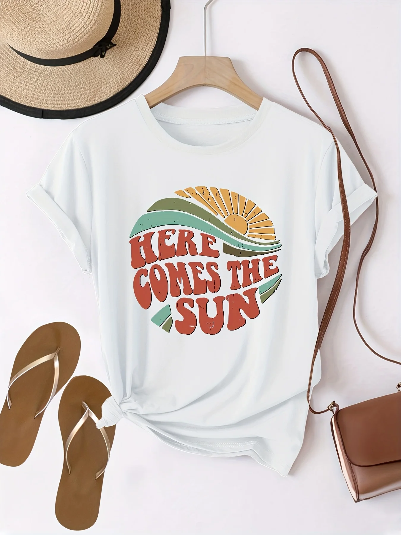 Women's HERE COMES THE SUN Graphic Print T-Shirt - Short Sleeve Crew Neck Casual Top with Vibrant Sunrise Design
