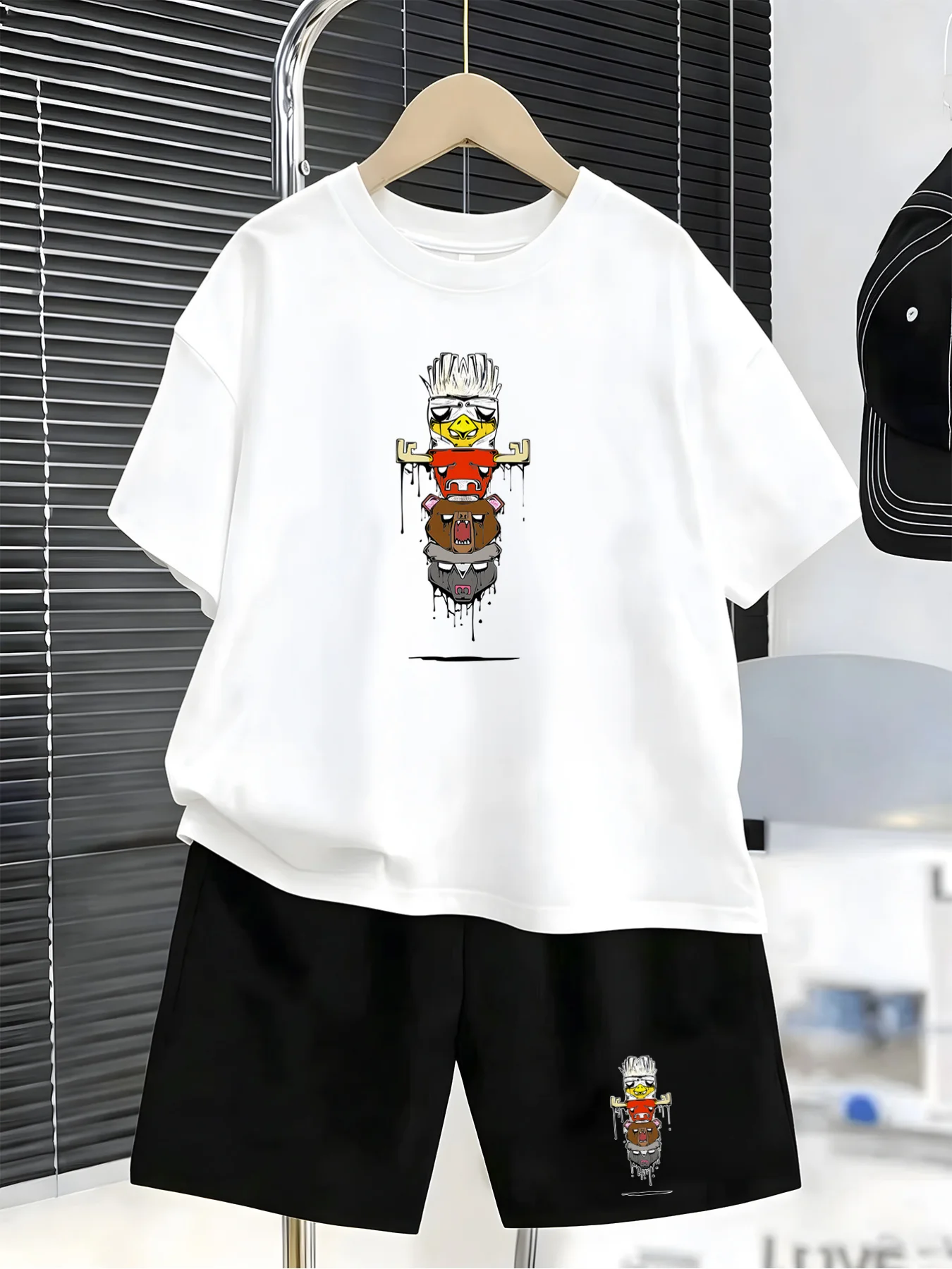 Boy's Summer Two-piece Suits Vertical Version Stacked Cool Moves Head Graffiti Printing Short Sleeve T-shirt Shorts