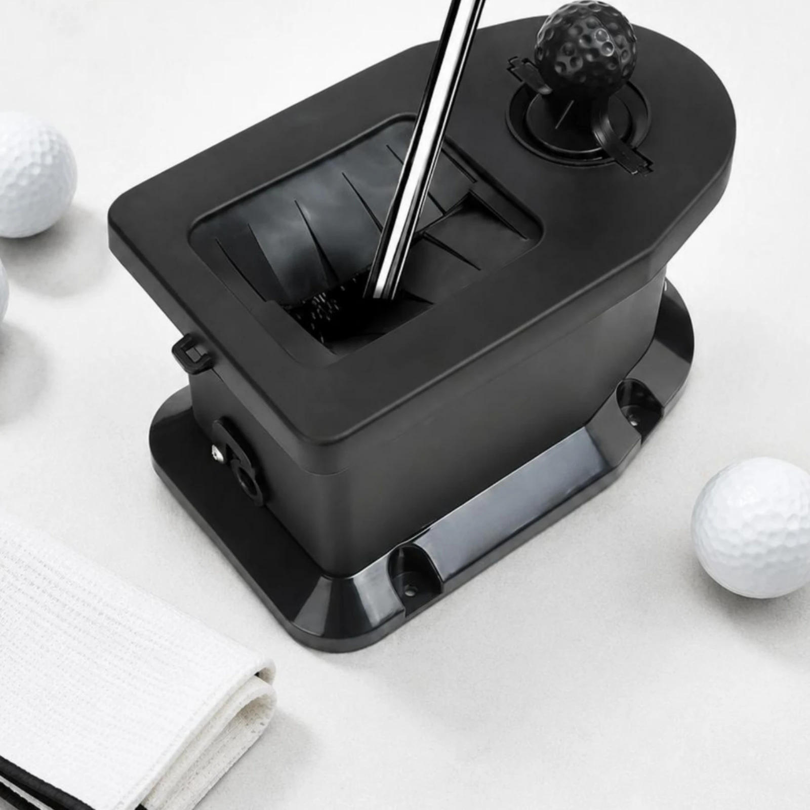 Golf Vehicle Club Cleaner Compact Vehicle Mounted Club Washer Sports Accessory Molded Base Plate Rounded Top view 2