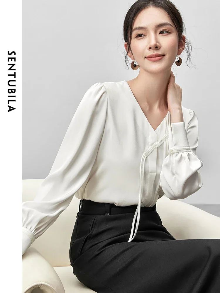 SENTUBILA Donna Elegante Camicetta Bianca 2025 Primavera Scollo a V Perla Fibbia Pieghe Manica Lunga Donna Top Donna Vestiti 143V55443