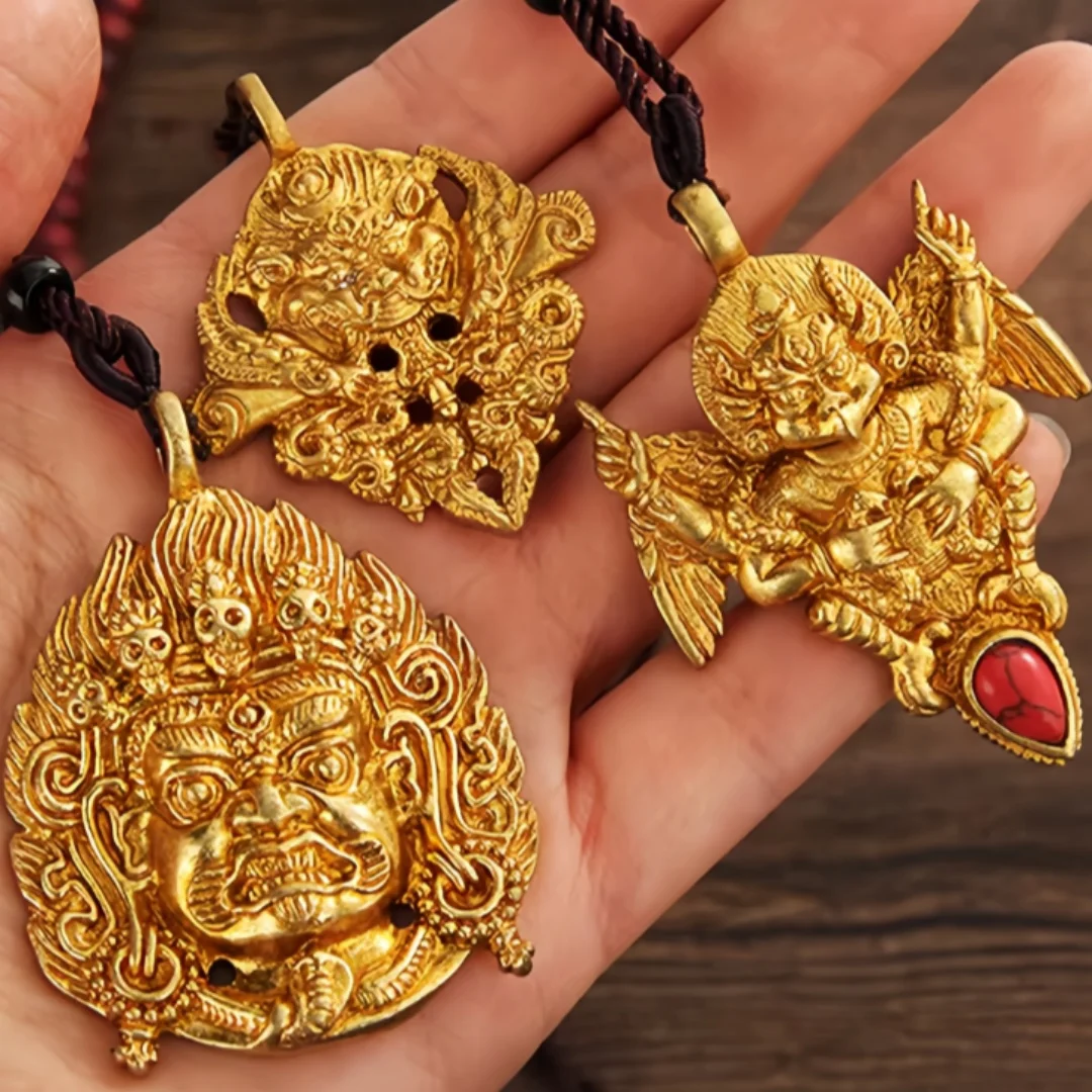 King Kong Dapeng Bird Pure Copper Gilded Pendant Necklace Retro Design Vajra Vajra Vajra Symbol Dawei Aryaacalanatha