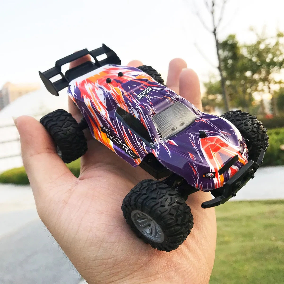 

1: 32 Scale Luminous Off-road RC Car Q-version Remote Control Rally Car TRY ME Lights Radio-controlled Car for Boys Girls Gift