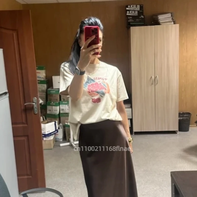 เสื้อยืดแขนสั้นผ้าไหมนมพิมพ์ลายสไตล์เกาหลี รุ่นใหม่ประจำฤดูร้อนปี 2025 สำหรับผู้หญิง สวมใส่สบาย