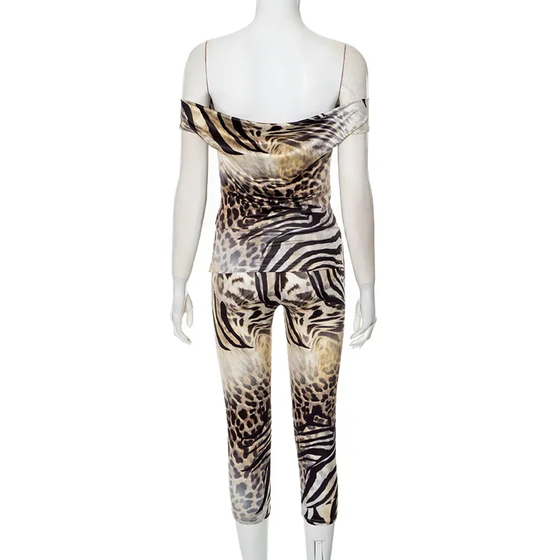 Damski seksowny dwuczęściowy zestaw z nadrukiem zebry i lamparta, bluzki z krótkim rękawem i odkrytymi ramionami + obcisłe spodnie capri, codzienne stroje streetwearowe, odzież klubowa