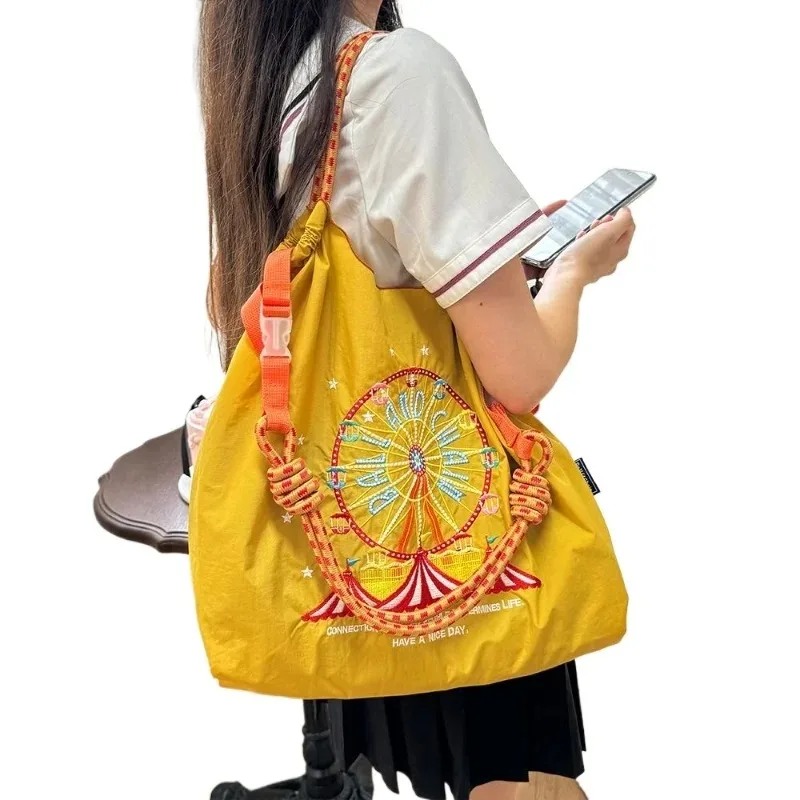 

Embroidered Shopping Bag Women's Handbag New Large-capacity Mommy Bag Single Shoulder Portable Environmental Protection Billfold