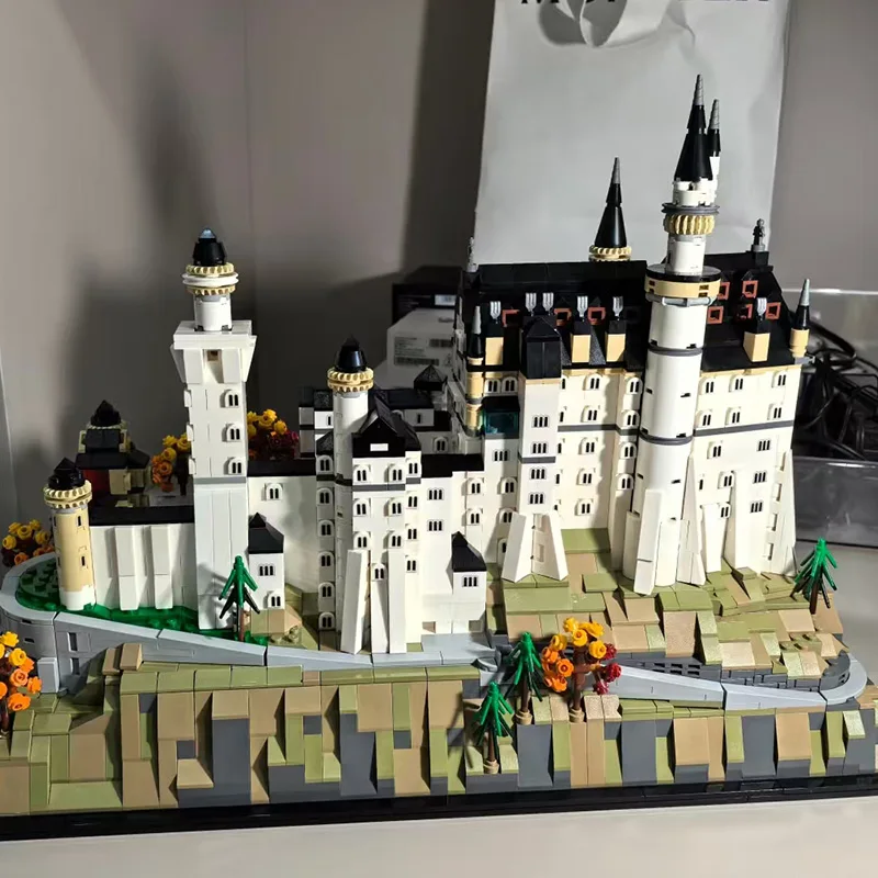 Neuschwanstein Castle Architectural Model Kit European Castle Forest landscape Building blocks Set for Adults Gift