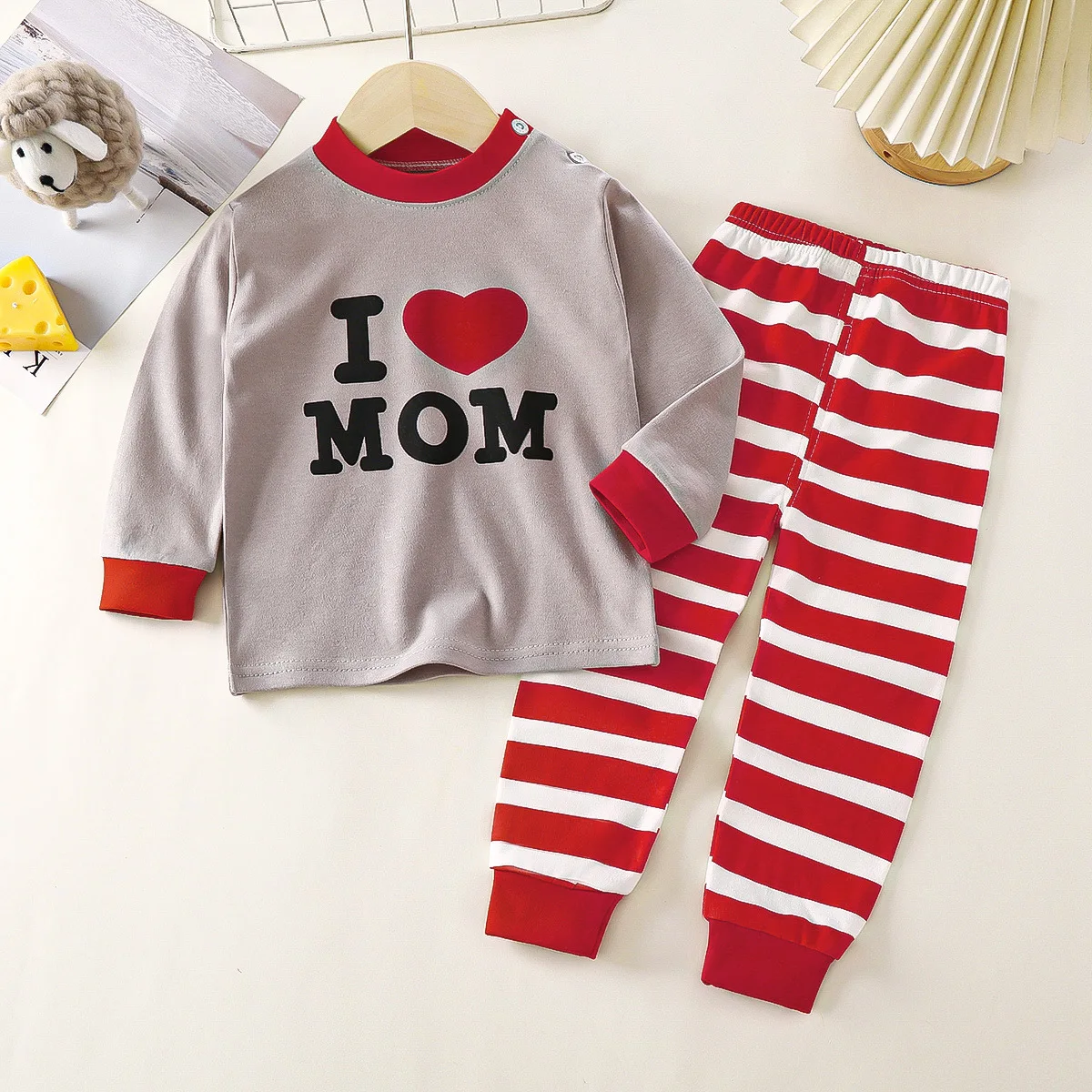 

Spring Kids Girl Clothing 0-6Y Baby Boy Sets Cotton Valentine's Day Allover Print Top and Pants Child Festive Loungewear Pajamas