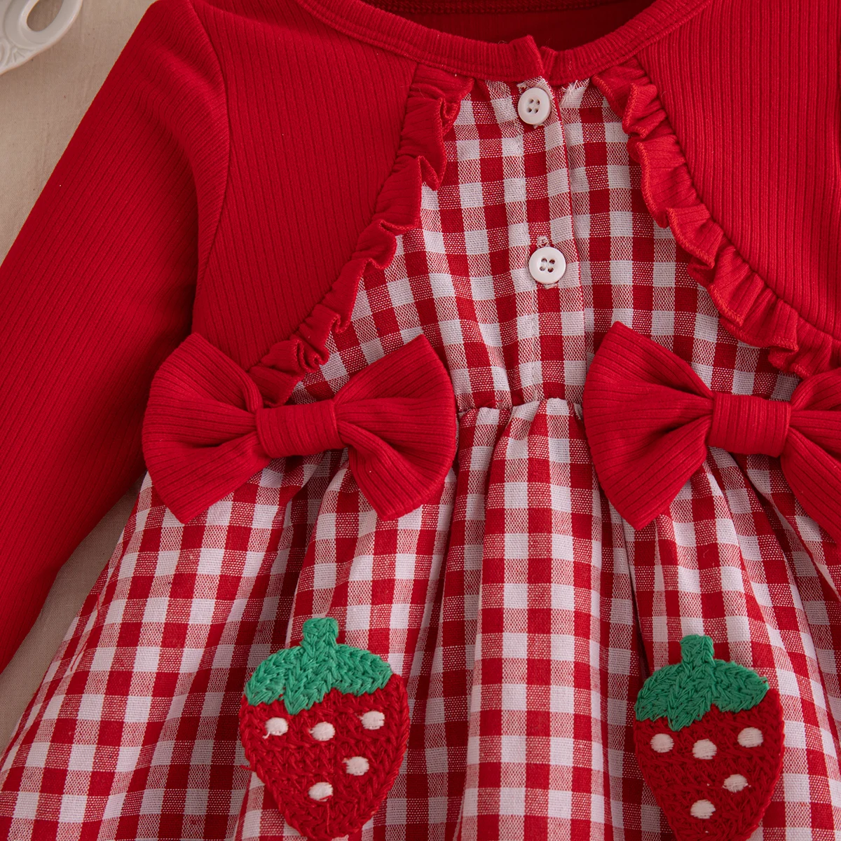 Frühling Herbst Baby Mädchen Rotes Kariertes Kleid mit Erdbeer-Stickerei und Schleife Langarm-Kleid für Mädchen Festliche Partykleidung – Detail 7