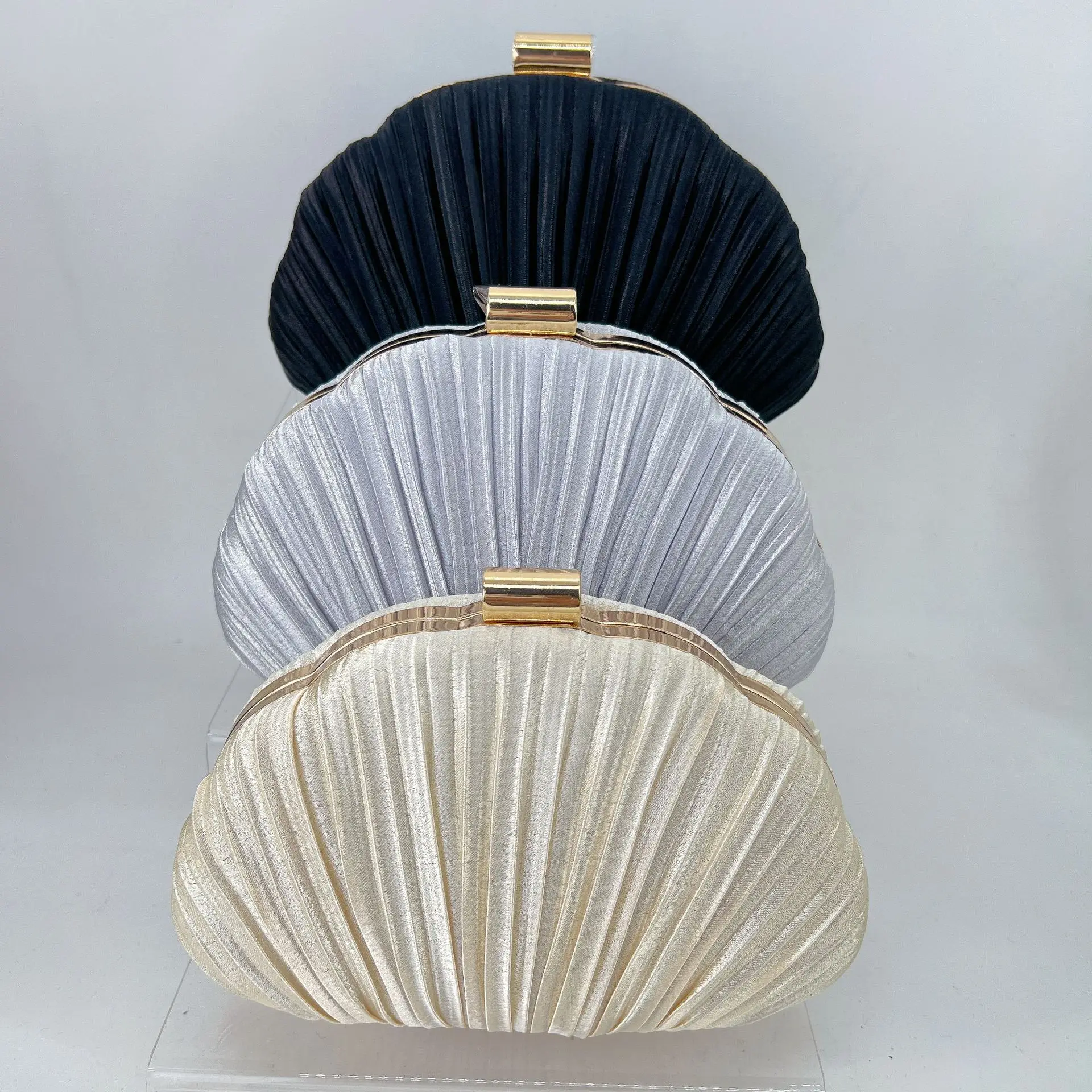 

Vintage Pleated Shell Clutch Evening Bag for Women Elegant Cheongsam Dress Purse Fashion Handbag Wedding Party Gift