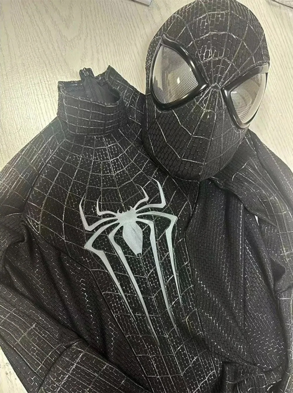 完全にスクリーンプリントされたブラックアメイジングスパイダーマン 2
