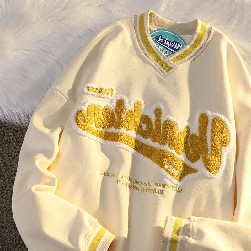

Autumn and winter new Embroidered letter V neck sweater women new loose BF lazy style student couple vintage coat top
