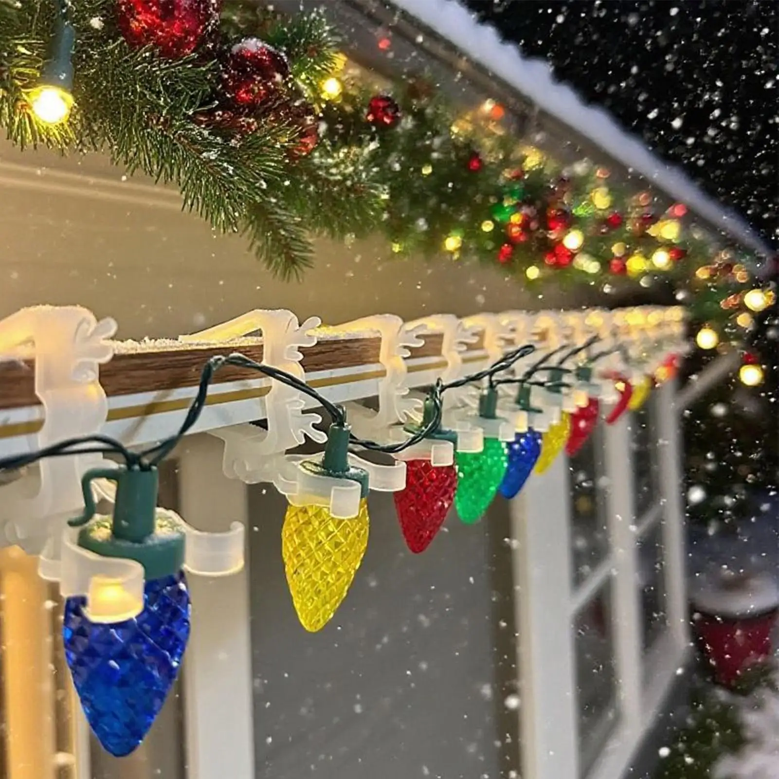 Christmas Light Clips 10-Piece Outdoor Christmas Reindeer String Light Hook Clips Heavy Duty Lighting Hanger For Shingle Patio