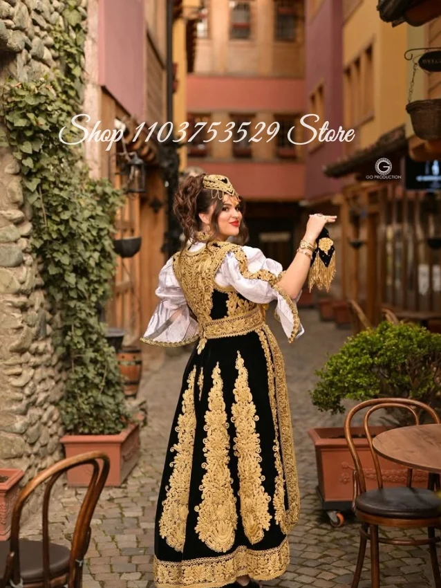 Customized Algerian Wedding Dresse Gold Appliqué Traditional Bridal Gown Muslim Eid Gown Arabic Evening Gown Karakou 2026
