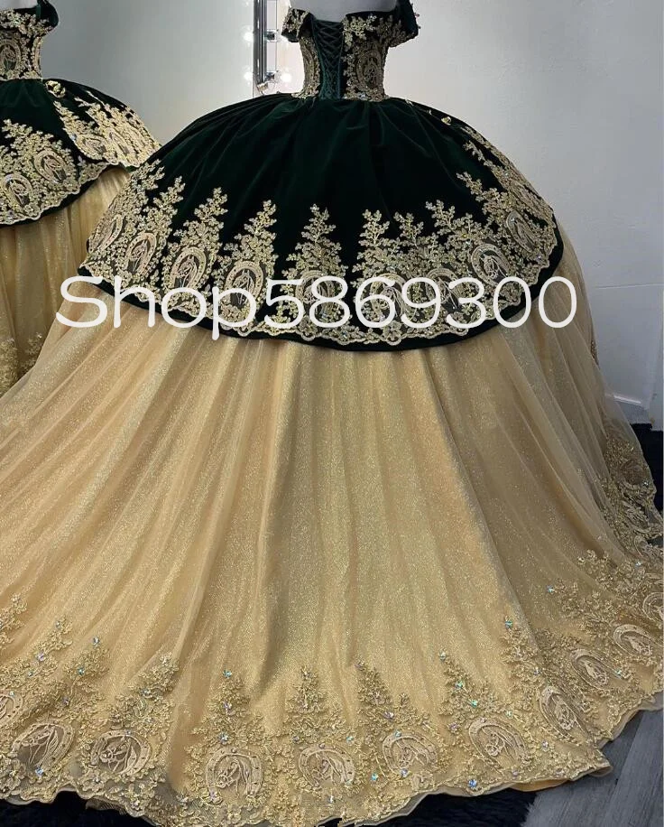 Emerald Velvet Embroidered lace Quinceanera Dresses Horseshoes Applique Crystal Off Shoulde Corset Prom vestidos de 15 años