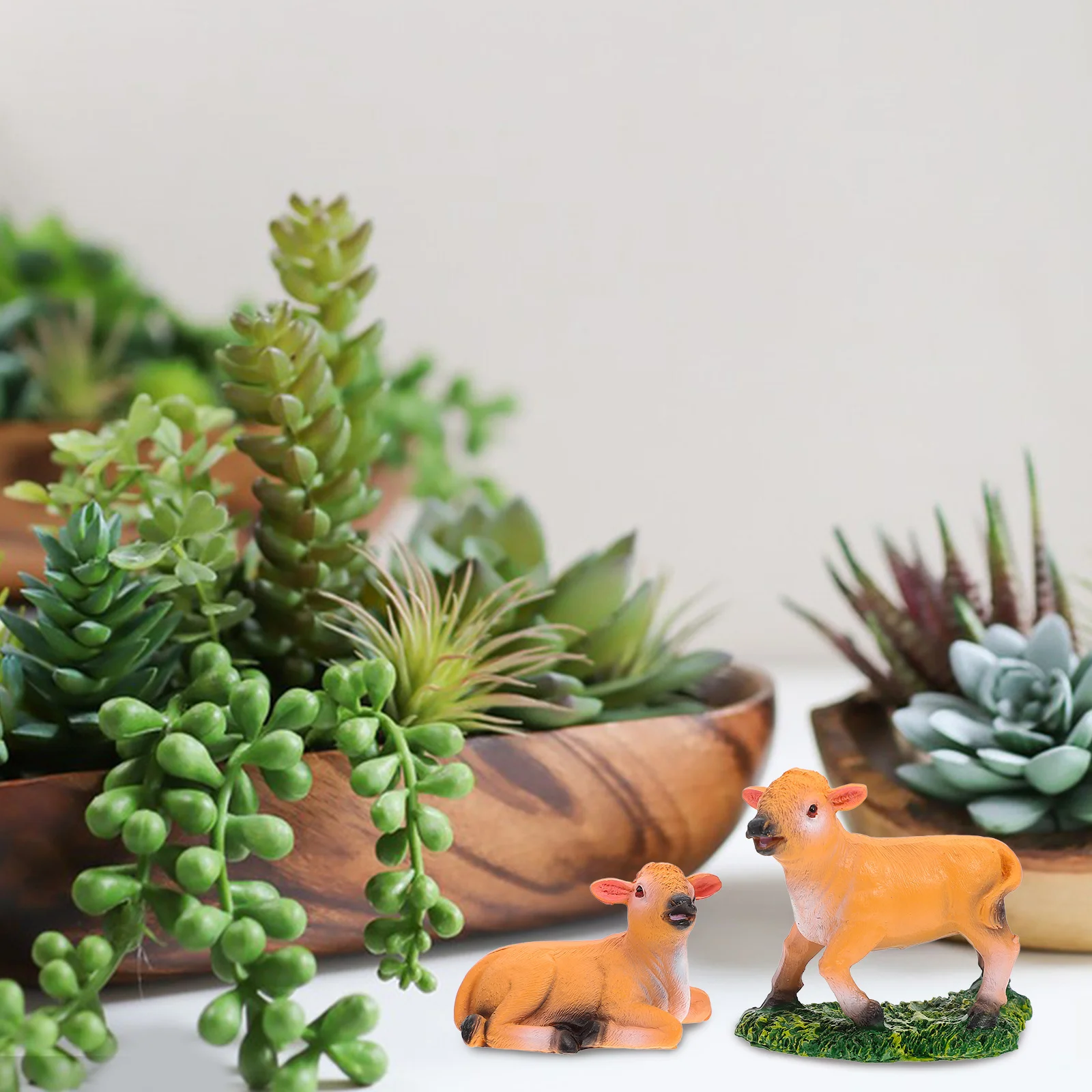 

2Pcs Mini Highland Cow Resin Figures Small Animal Sculpture for Garden Home Office Fairy Garden Miniature Resin Animals